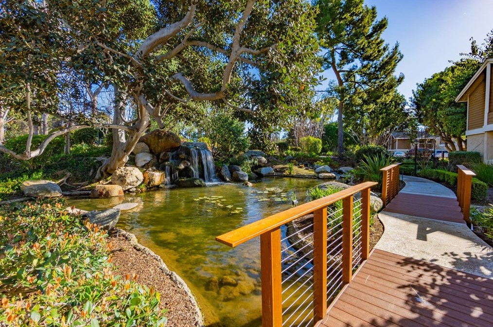 62 Lakepines, Irvine CA  92620-1916 exterior