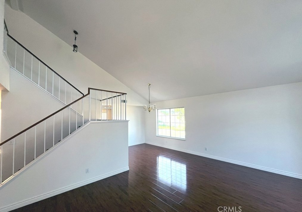 6831 Ironwood Dr, Riverside CA  92506-6517 exterior