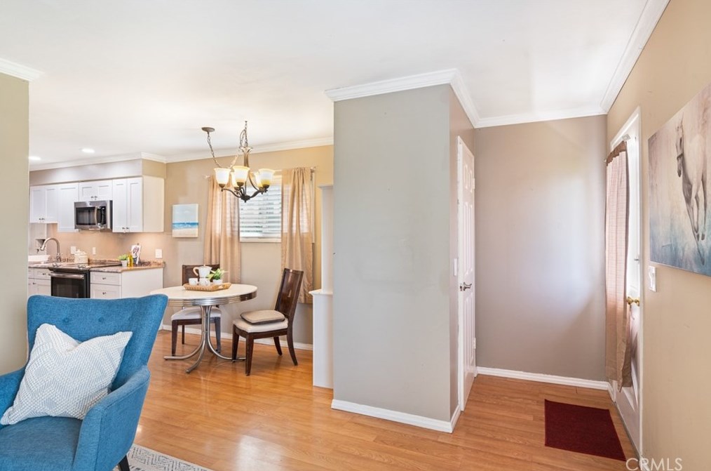 19866 Bushard St, Huntington Beach CA  92646-4027 exterior