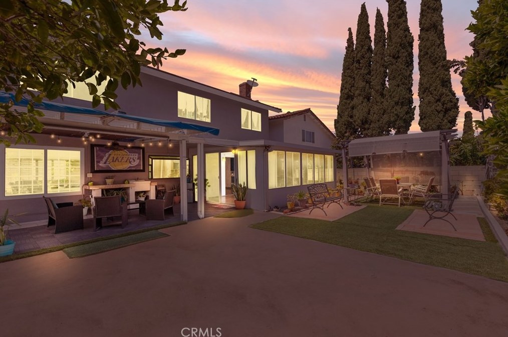 14872 Elm Ave, Irvine CA  92606-2609 exterior