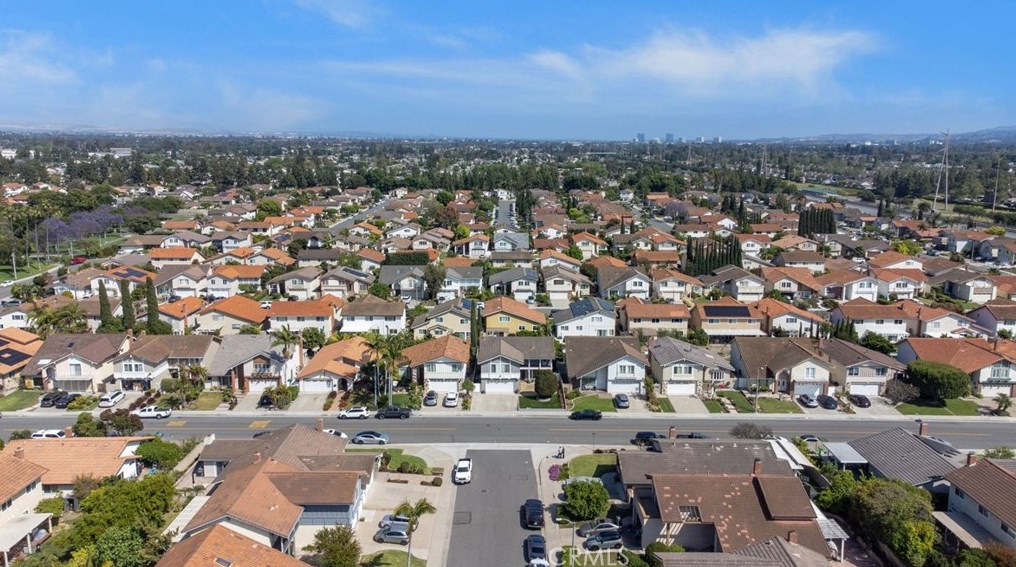 14872 Elm Ave, Irvine CA  92606-2610 exterior