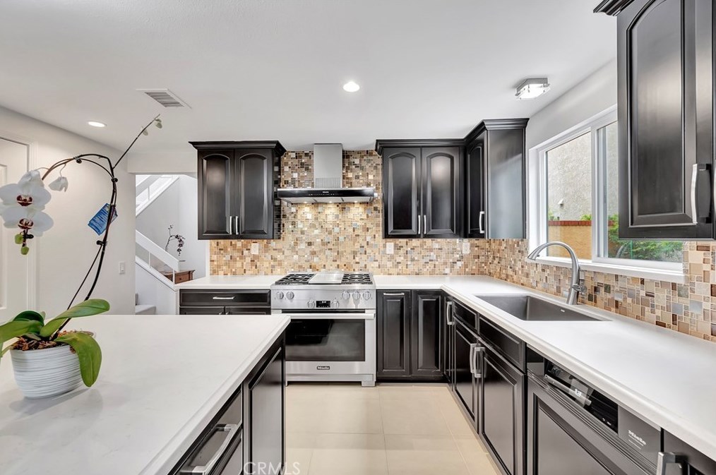 31 Terracima, Irvine CA  92620-2500 exterior