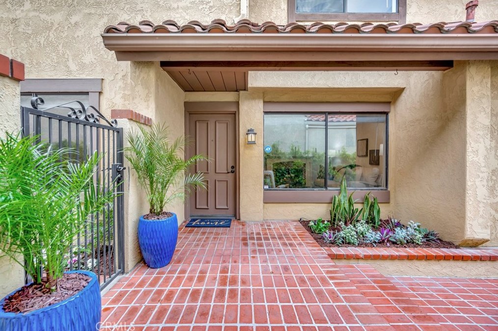 31 Terracima, Irvine CA  92620-2500 exterior