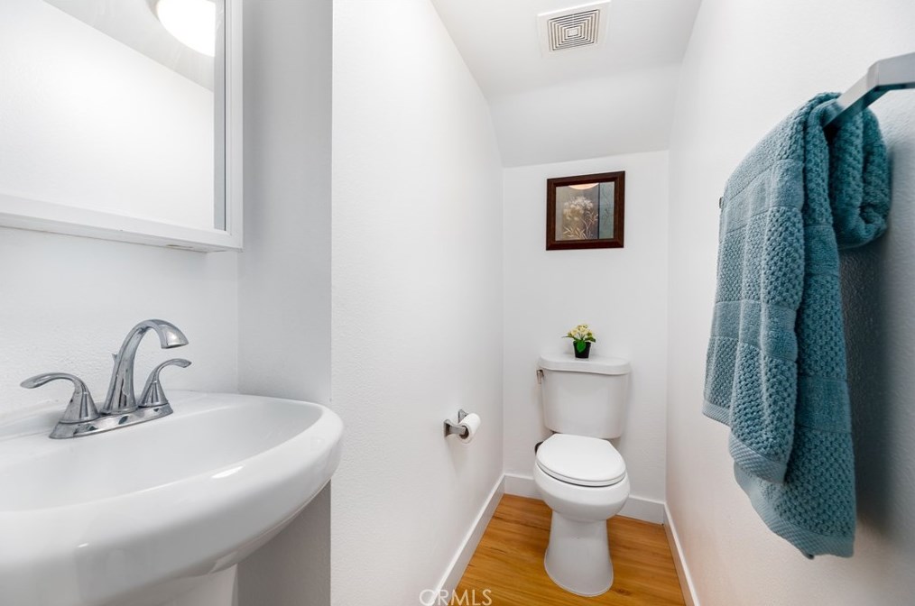 16576 Montego Way, Tustin CA  92780-4127 exterior