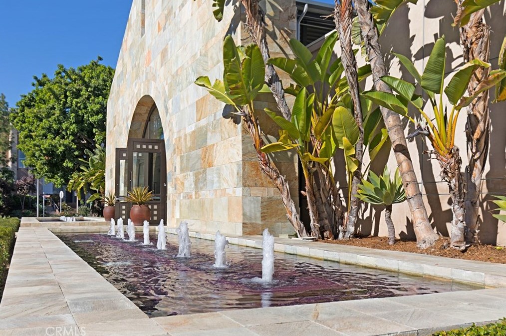 45 Soho, Irvine CA  92612-1083 exterior