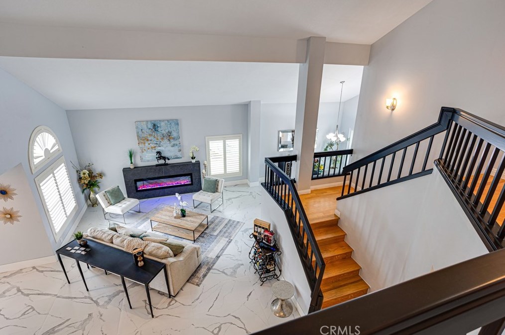 4 Sand Pointe, Laguna Beach CA  92677-5199 exterior