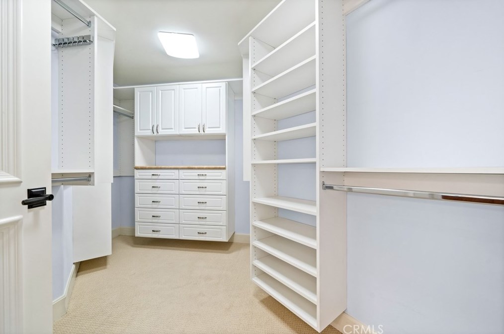 5082 Scholarship, Irvine CA  92612-5695 exterior