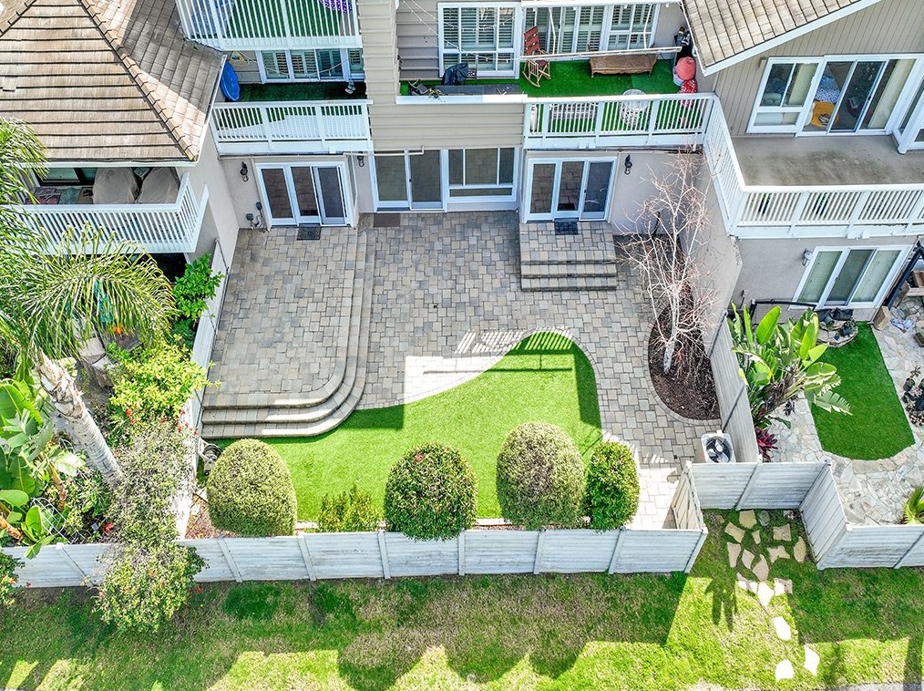 4 Lakeview, Irvine CA  92604-3629 exterior