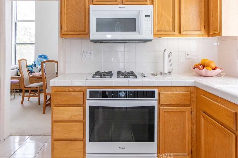 2 Santa Eugenia, Irvine CA  92606-8871 exterior