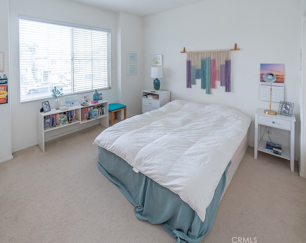 2 Santa Eugenia, Irvine CA  92606-8871 exterior