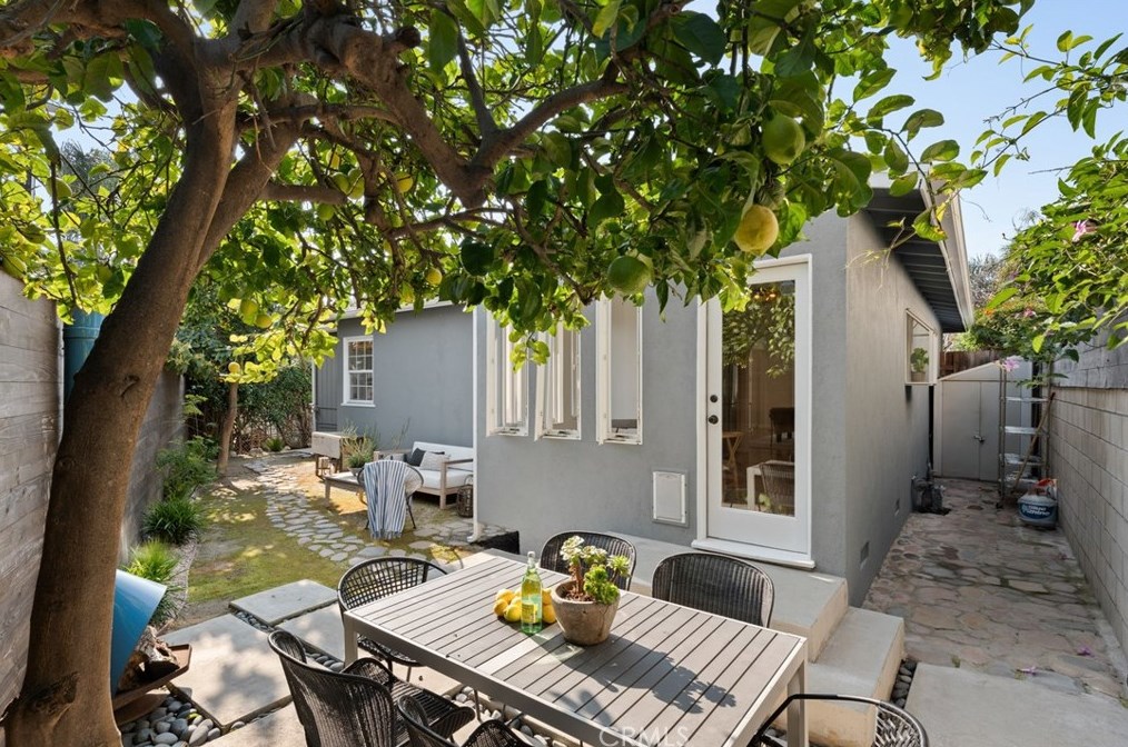 12506 Wagner St, Los Angeles CA  90066-6828 exterior