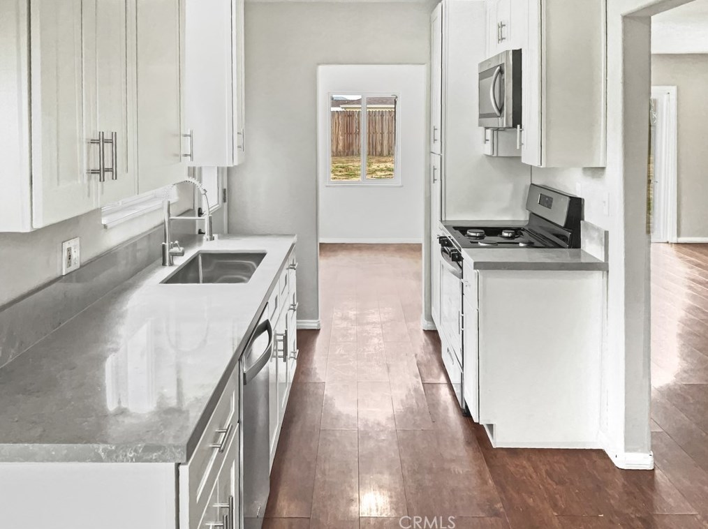 5633 29th St, Riverside CA  92509-2006 exterior