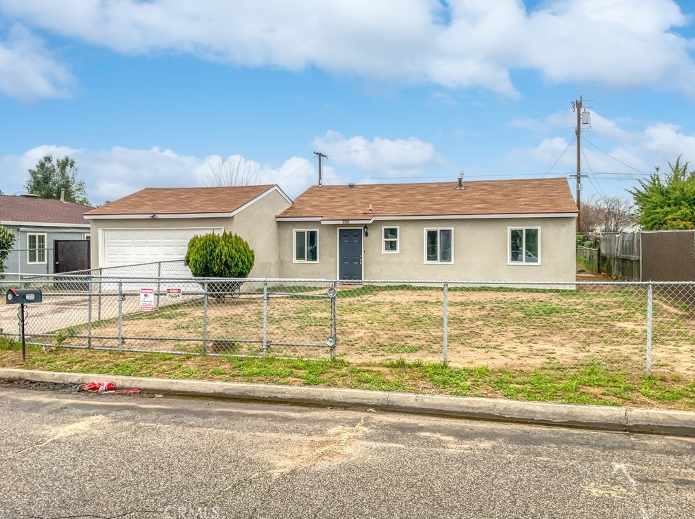 5633 29th St, Riverside CA  92509-2006 exterior