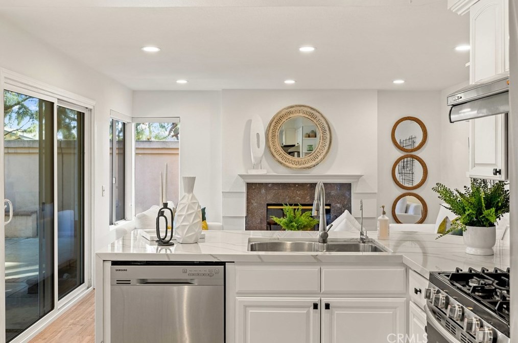 7 Cosenza, Irvine CA  92614-5344 exterior