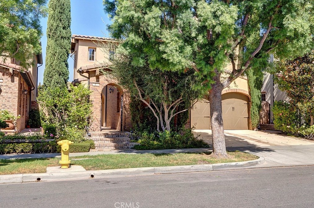29 Sanctuary, Irvine CA  92620-3425 exterior
