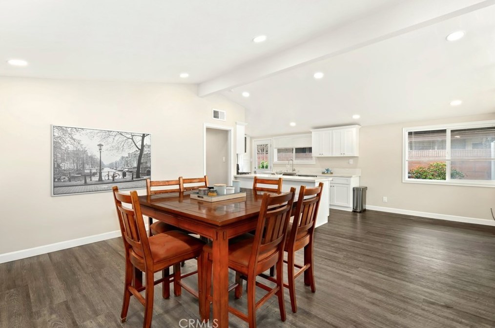 1012 Loara St, Anaheim CA  92801-3618 exterior