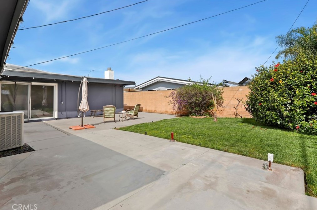 1012 Loara St, Anaheim CA  92801-3618 exterior