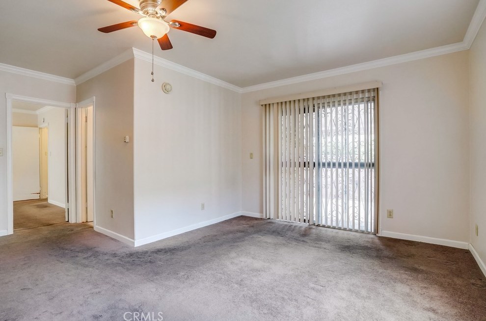 5017 Gafford St, Los Angeles CA  90040-1305 exterior