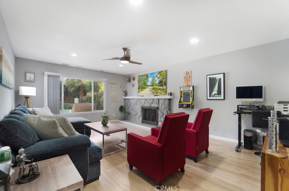 12740 Woodcliff Cir, Riverside CA  92503-4627 exterior