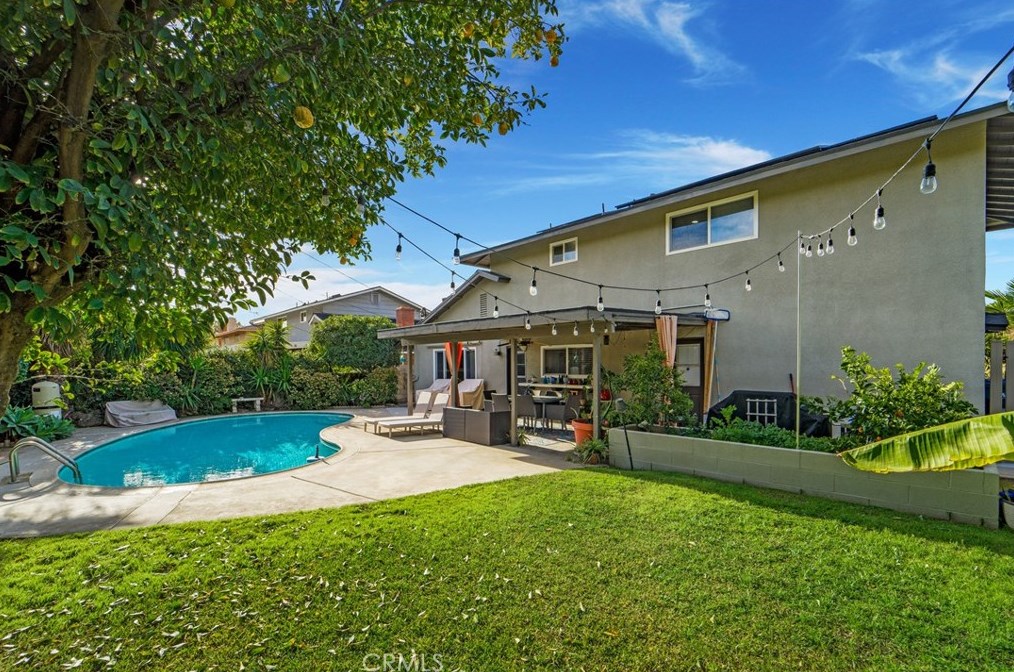 12740 Woodcliff Cir, Riverside CA  92503-4627 exterior