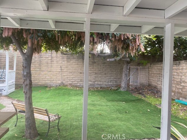 13911 Flatbush Ave, Norwalk CA  90650-3431 exterior