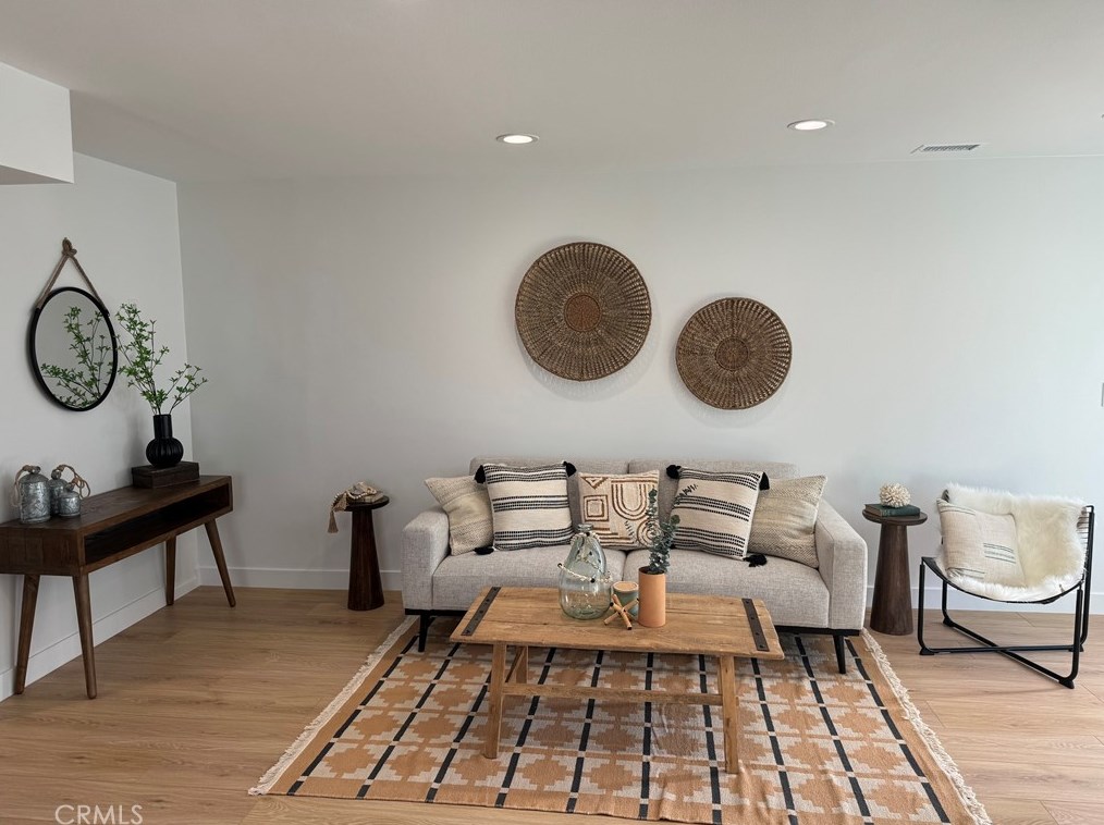 2341 Minuteman Way, Costa Mesa CA  92626-6530 exterior