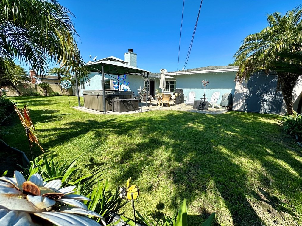 1914 Orange Ave, Anaheim CA  92804-3502 exterior