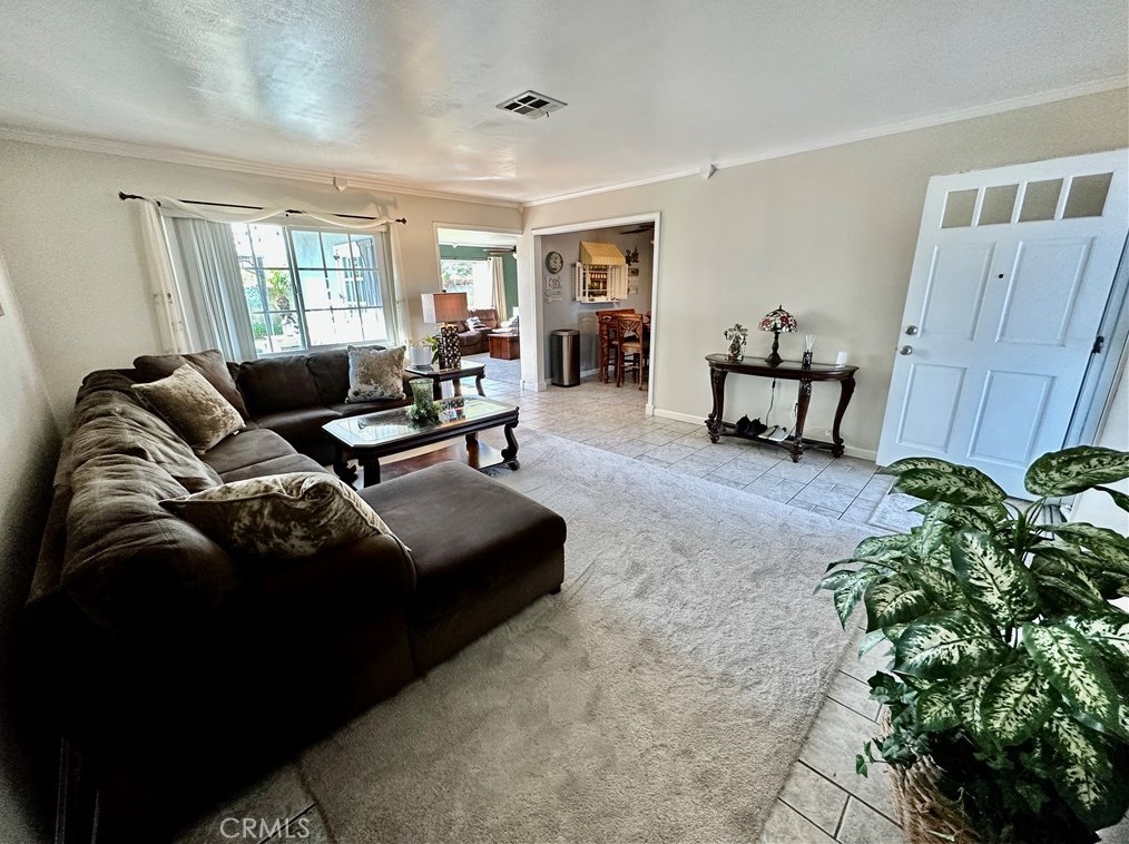 1914 Orange Ave, Anaheim CA  92804-3502 exterior