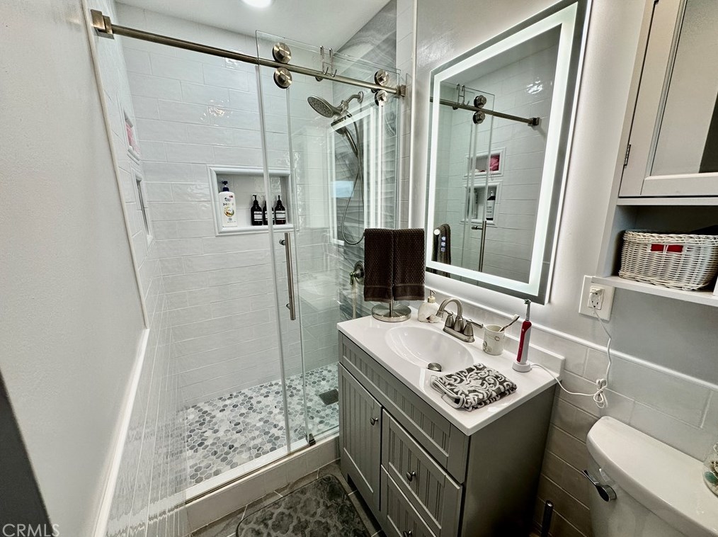 1914 Orange Ave, Anaheim CA  92804-3502 exterior
