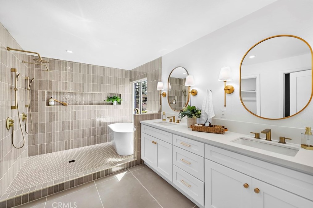 715 Goldfinch Way, Anaheim CA  92807-4419 exterior