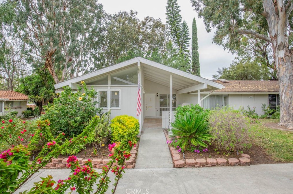 628 Avenida Sevilla, Laguna Beach CA  92637-7141 exterior