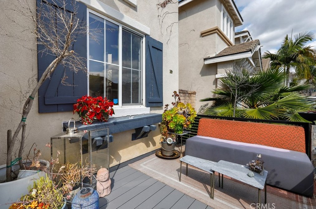 35 Mariner Cv, Buena Park CA  90621-1662 exterior
