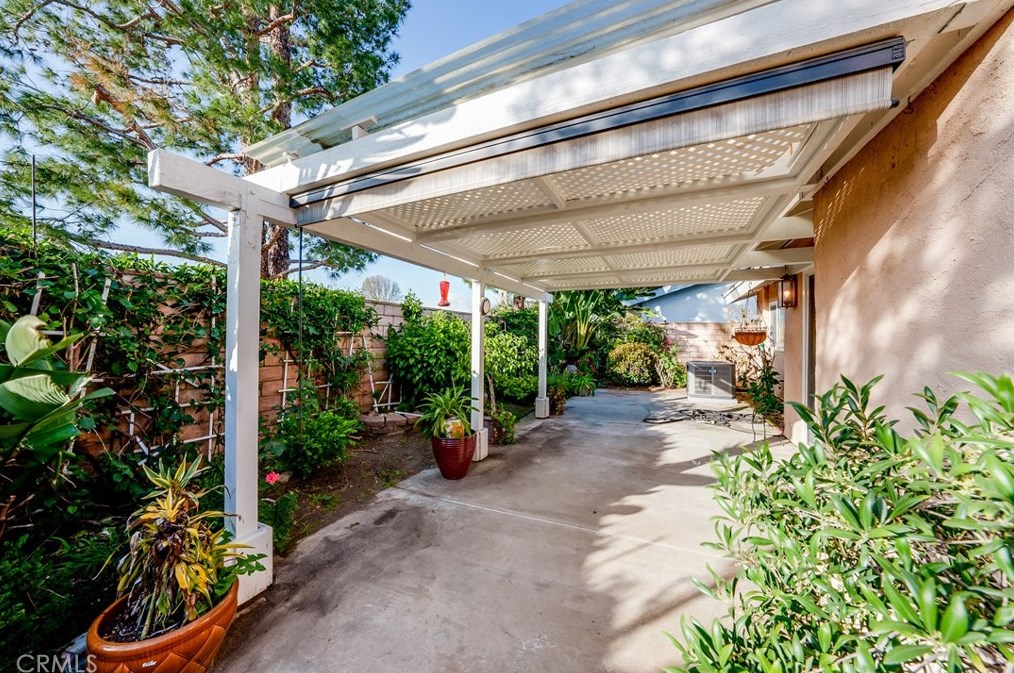 19 Muir, Irvine CA  92620-3374 exterior