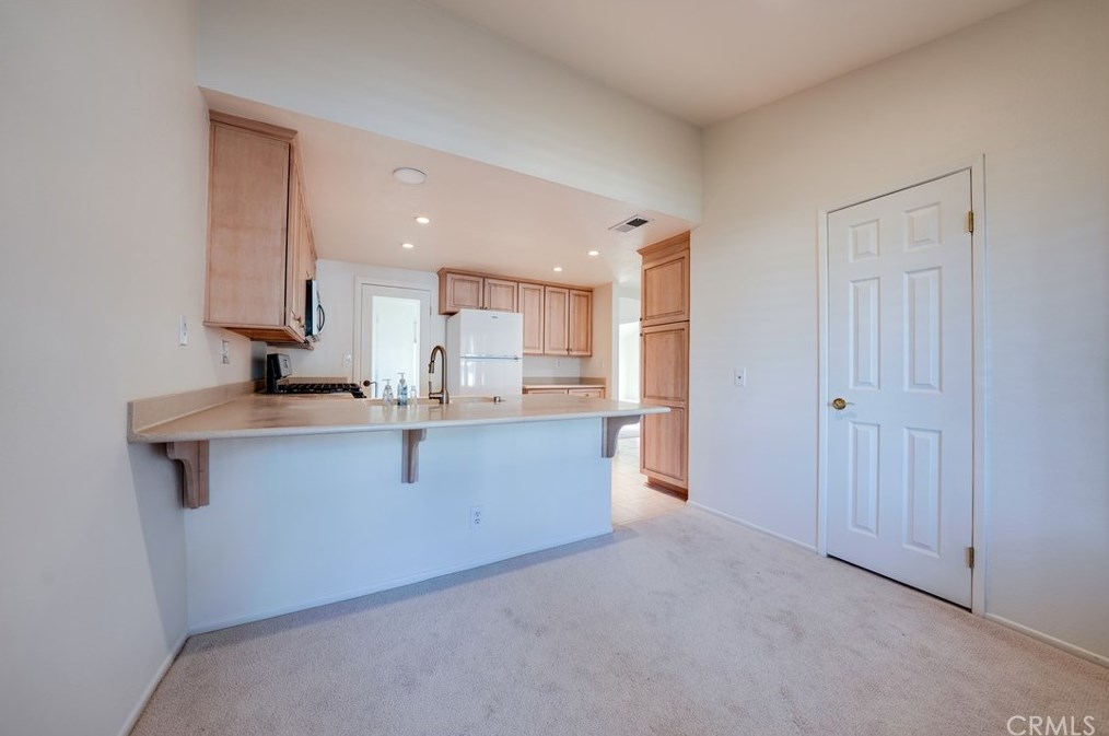 19 Muir, Irvine CA  92620-3374 exterior