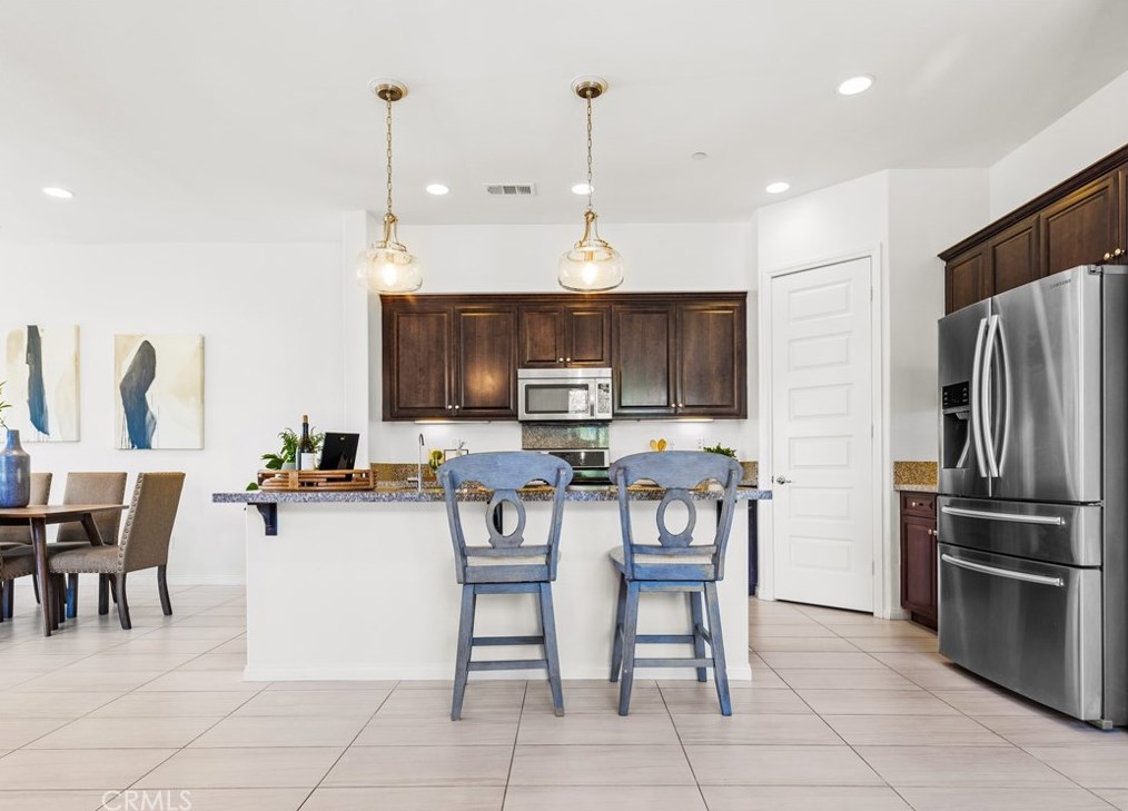 203 Native Trl, Irvine CA  92618 exterior