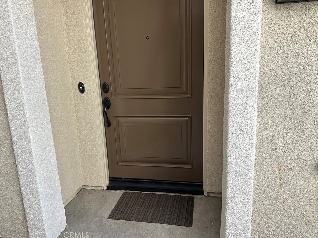 86 Mayfair, Irvine CA  92620-2149 exterior