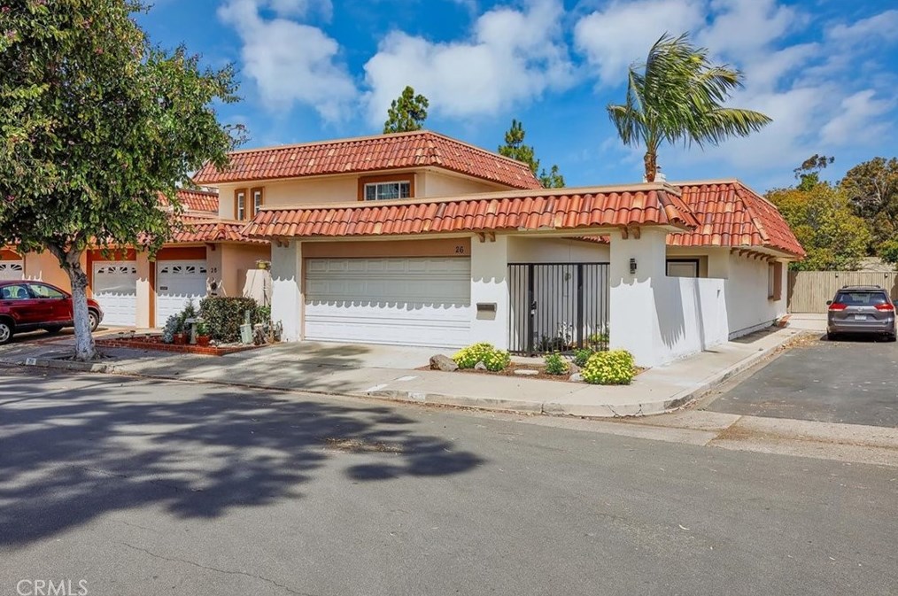 26 Iron Bark Way, Irvine CA  92612-2107 exterior