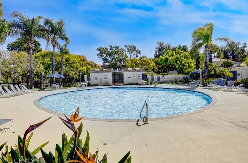 26 Iron Bark Way, Irvine CA  92612-2107 exterior