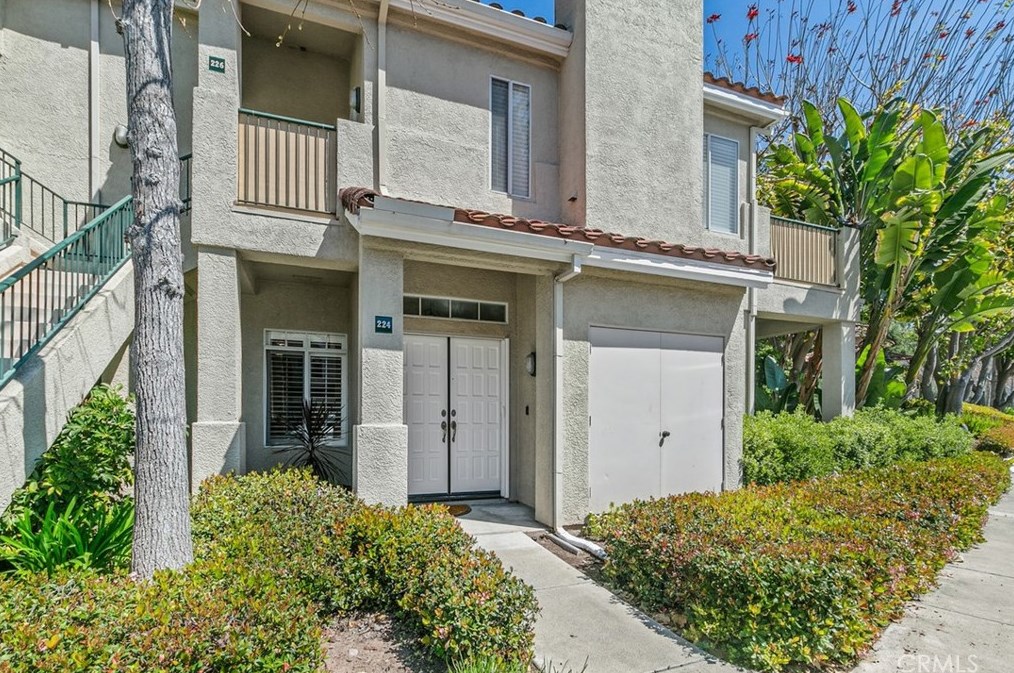 224 Cinnamon Teal, Laguna Beach CA  92656-1832 exterior