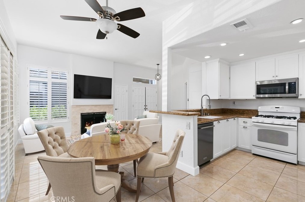 224 Cinnamon Teal, Laguna Beach CA  92656-1832 exterior