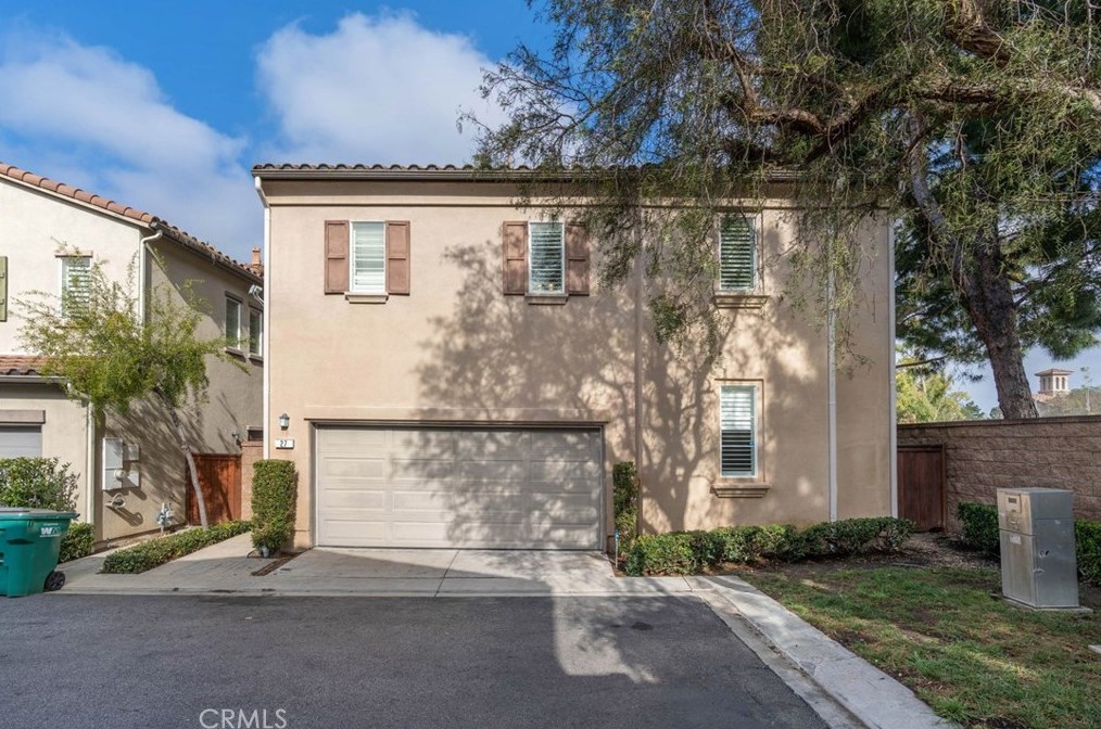 27 Hathaway, Irvine CA  92620-4803 exterior