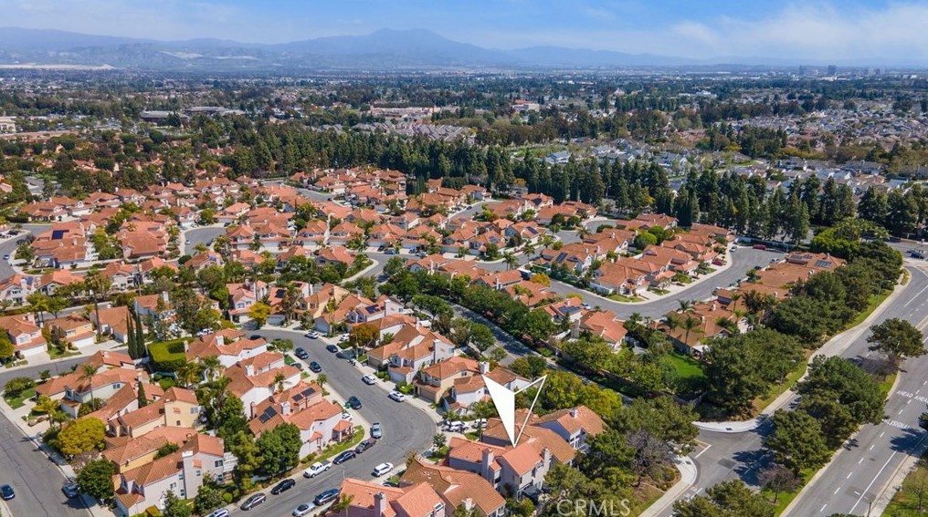 16 Del Livorno, Irvine CA  92614-5364 exterior