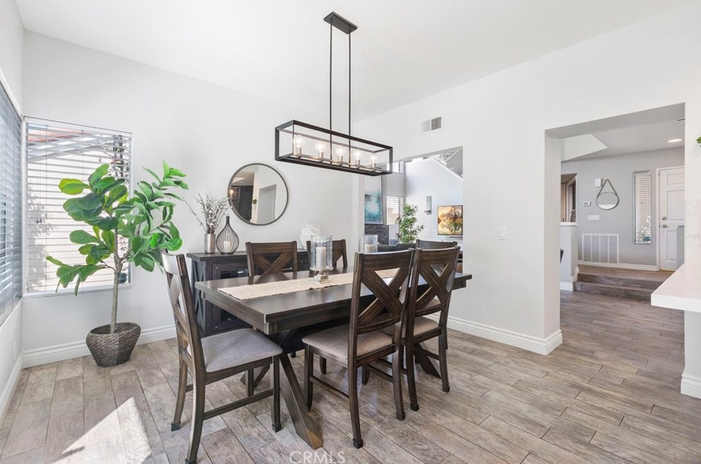 16 Del Livorno, Irvine CA  92614-5364 exterior