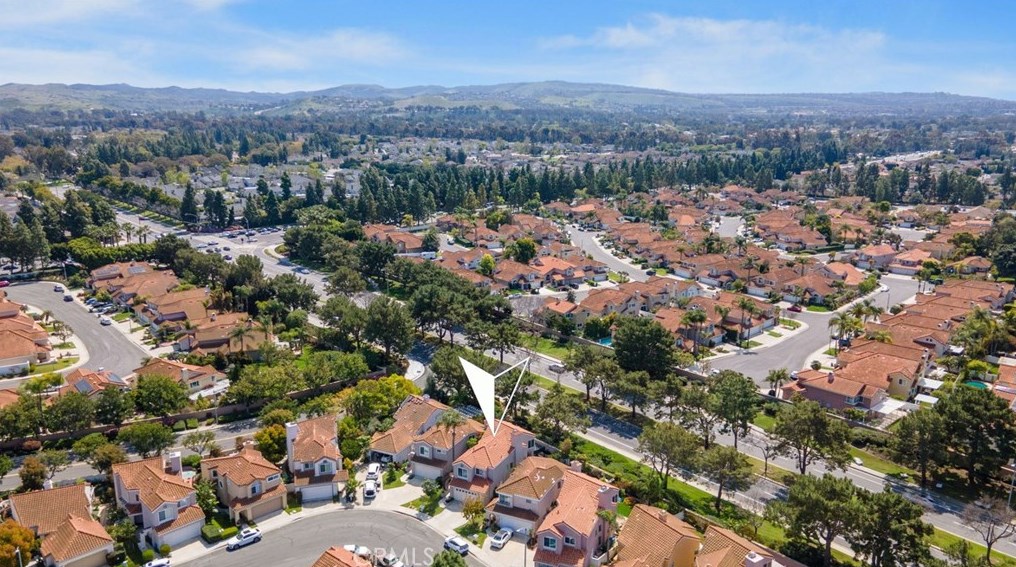 16 Del Livorno, Irvine CA  92614-5364 exterior