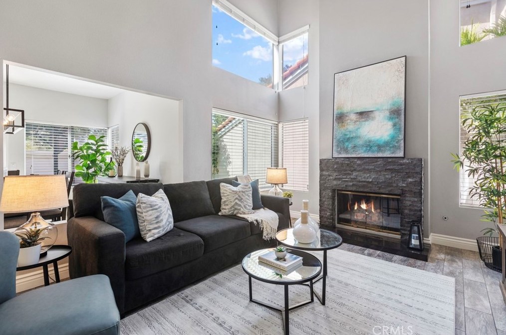 16 Del Livorno, Irvine CA  92614-5364 exterior