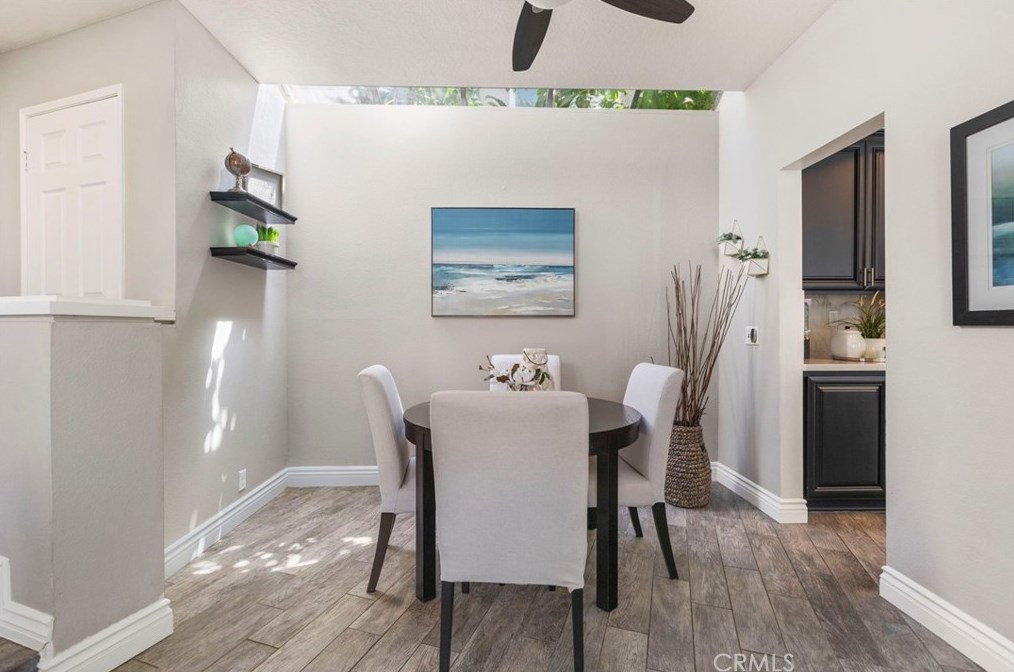 16 Del Livorno, Irvine CA  92614-5364 exterior