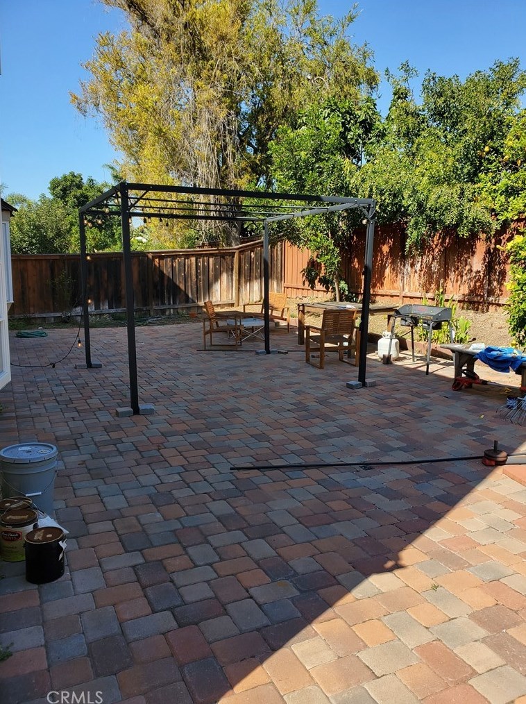 4311 Pioneer St, Irvine CA  92604-2700 exterior