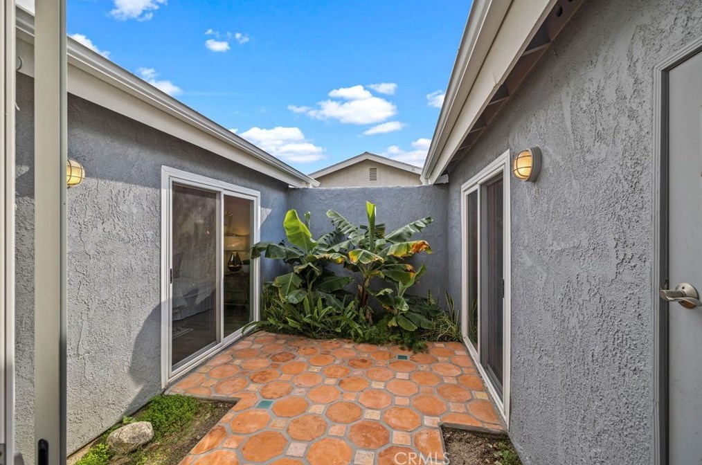 29 Muir, Irvine CA  92620-3374 exterior