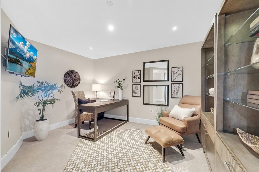 8057 Scholarship, Irvine CA  92612-5697 exterior