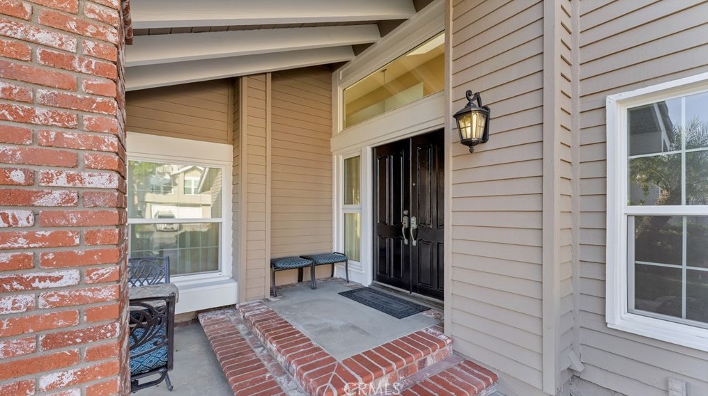 1 Descanso, Irvine CA  92620-1843 exterior